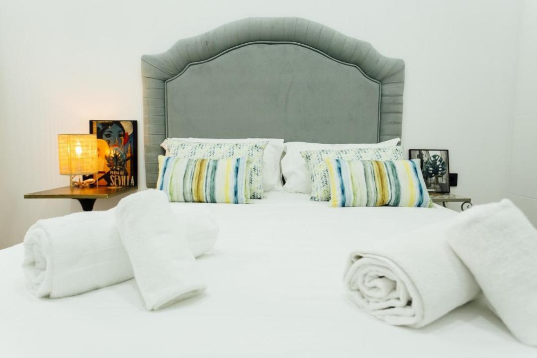 Modern With Seasonal Swimming Pool- 1Bd 1Bth- Goyeneta Leilighet Sevilla Eksteriør bilde