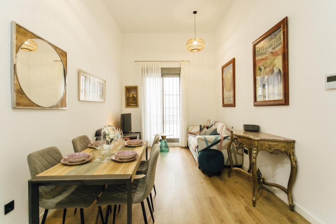Modern With Seasonal Swimming Pool- 1Bd 1Bth- Goyeneta Leilighet Sevilla Eksteriør bilde